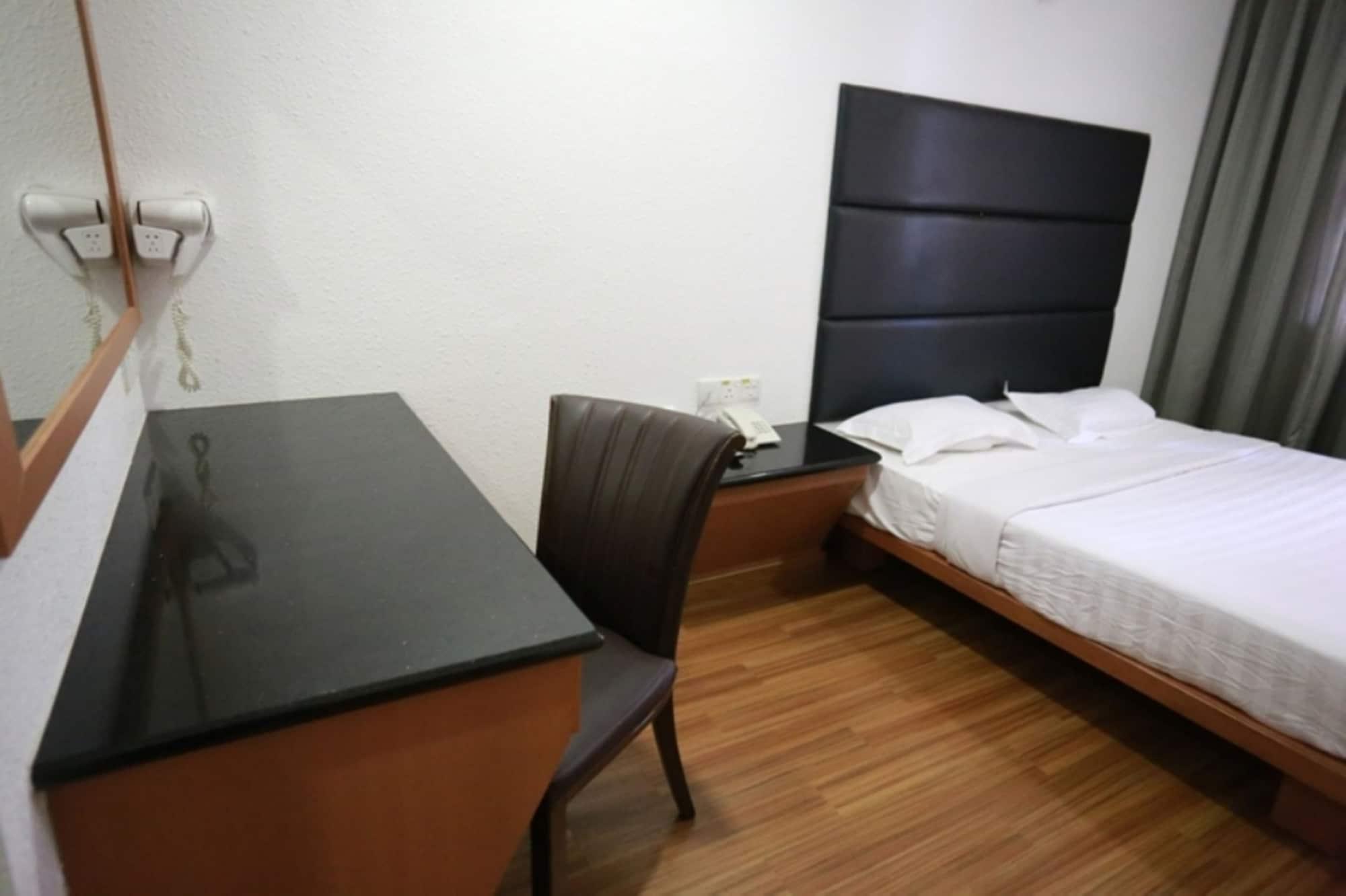Crystal Lodge Kota Bharu Ngoại thất bức ảnh