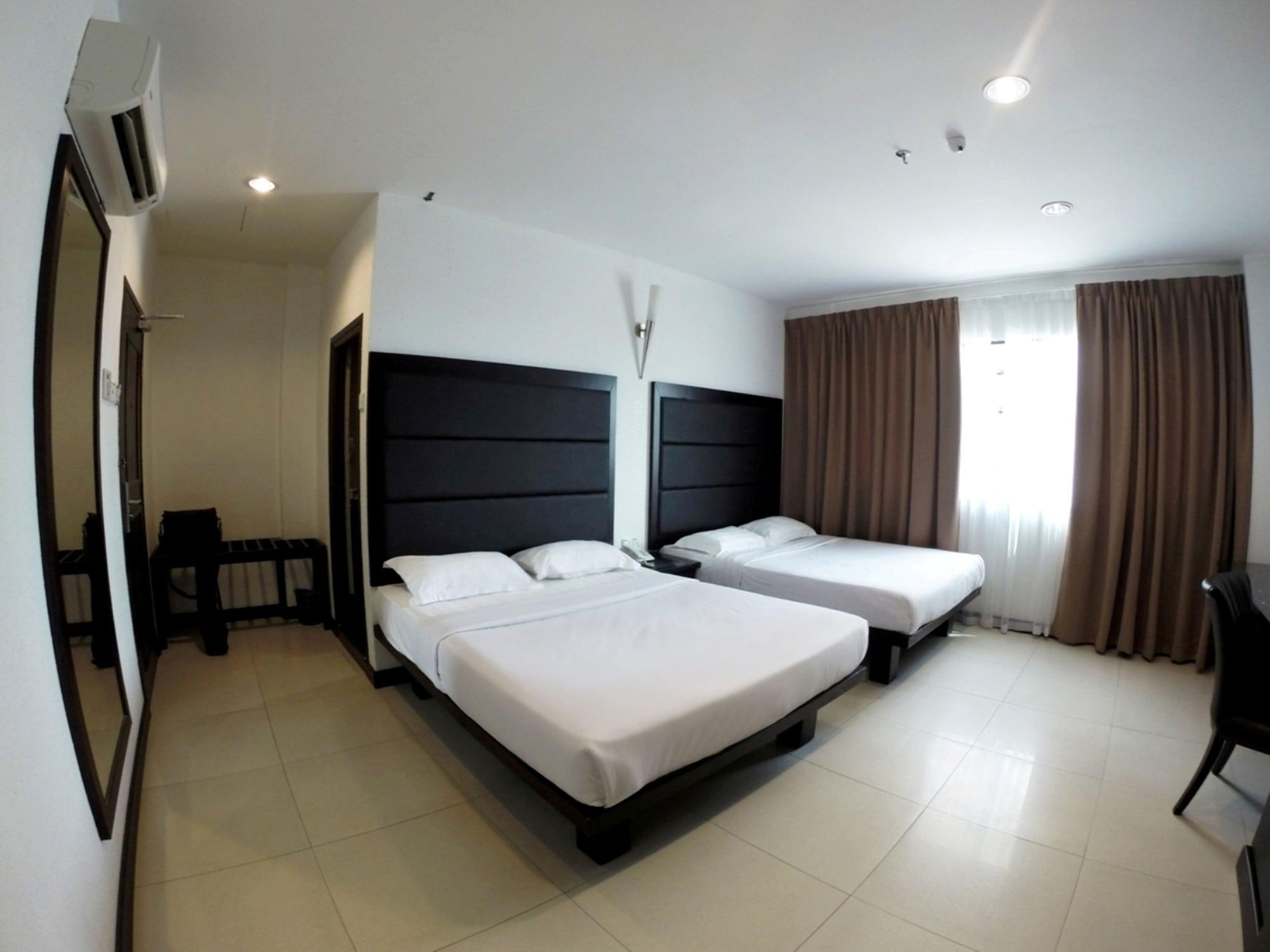 Crystal Lodge Kota Bharu Ngoại thất bức ảnh