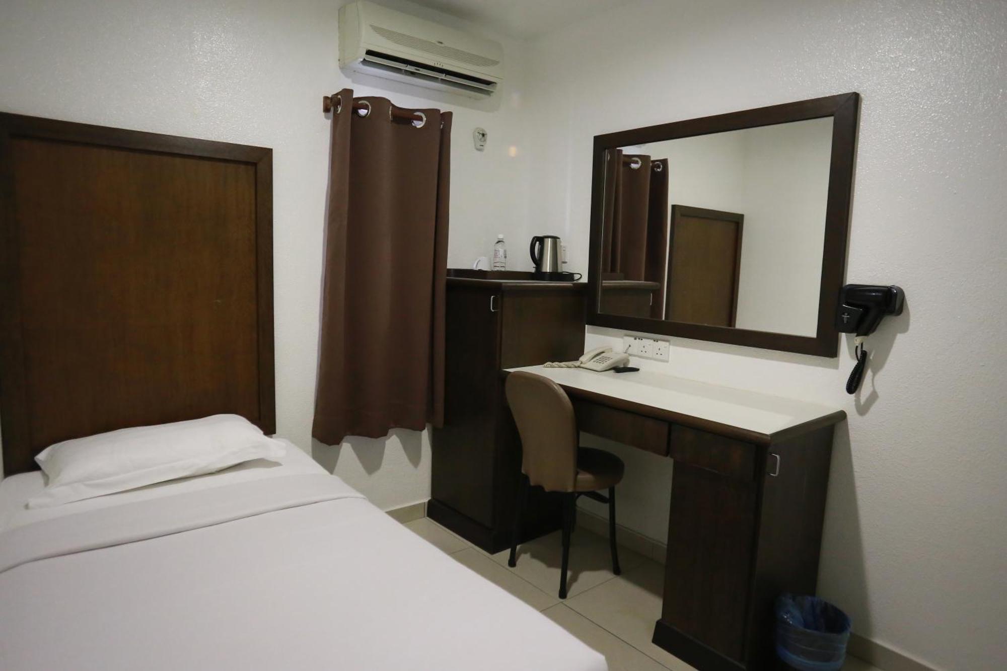 Crystal Lodge Kota Bharu Ngoại thất bức ảnh