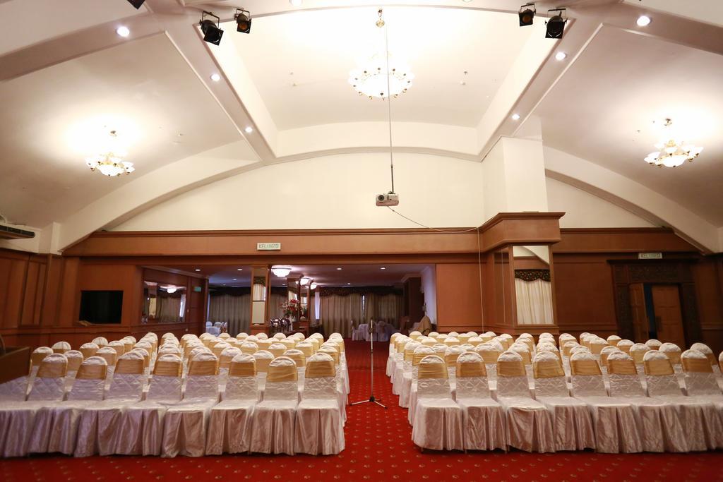 Crystal Lodge Kota Bharu Ngoại thất bức ảnh