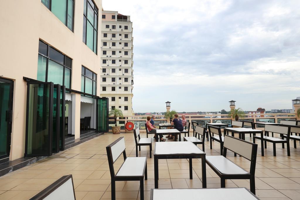Crystal Lodge Kota Bharu Ngoại thất bức ảnh