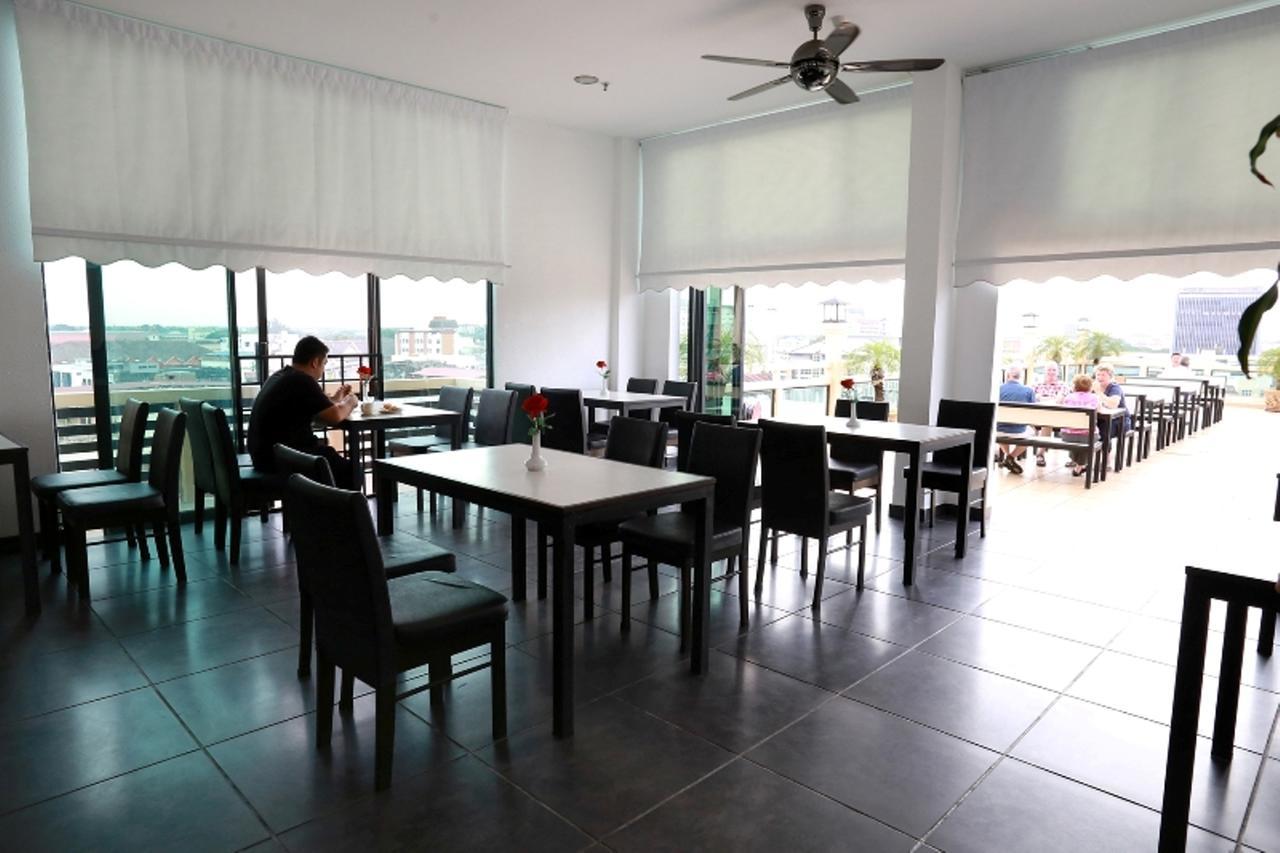 Crystal Lodge Kota Bharu Ngoại thất bức ảnh